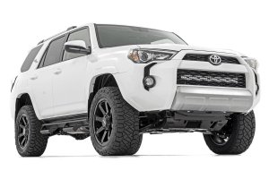 Toyota 4Runner LED Light Kit - Front - Rough Country - Bumper Mount | 30